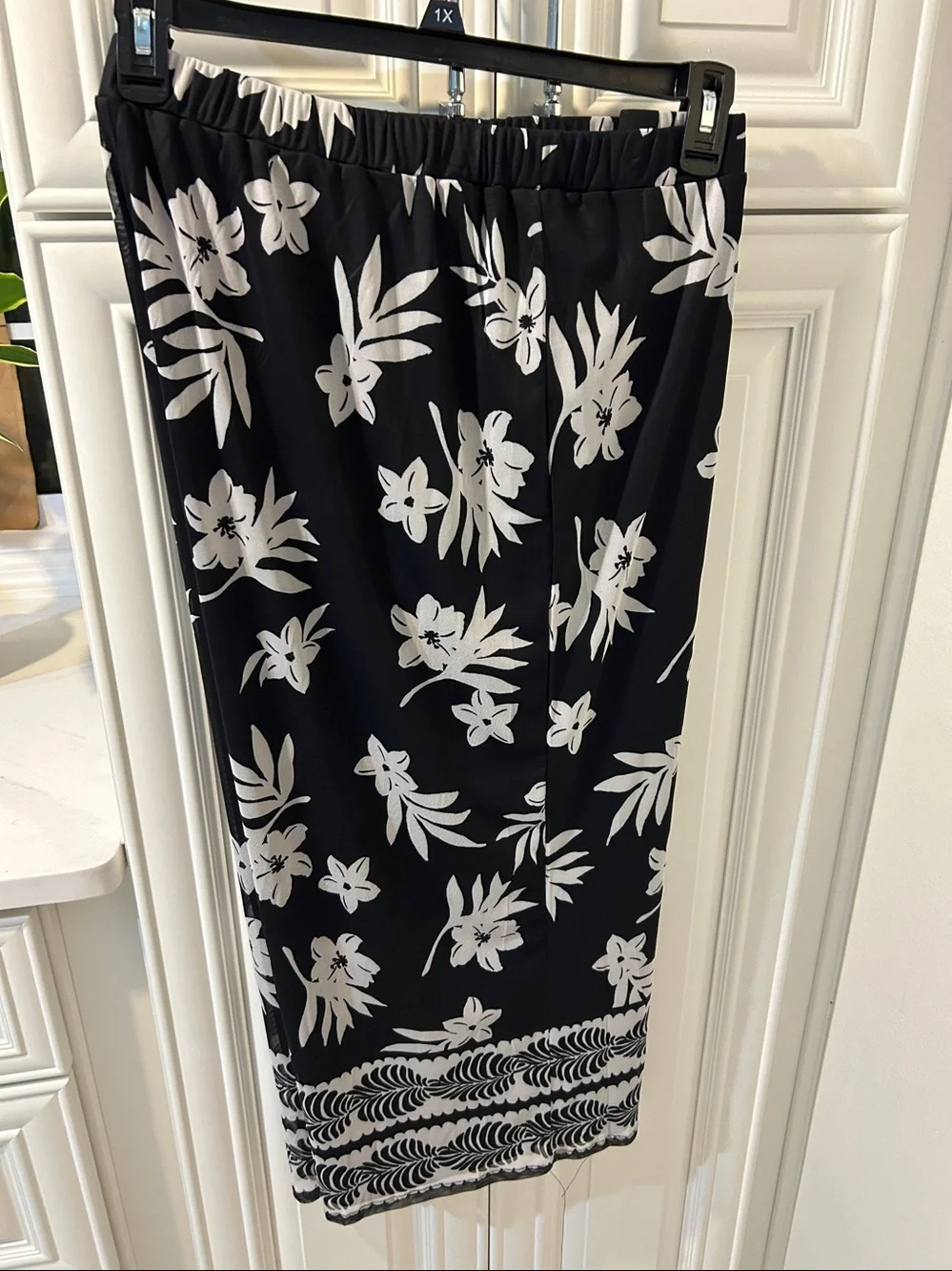 Harper Black & White Floral Swim Sarong